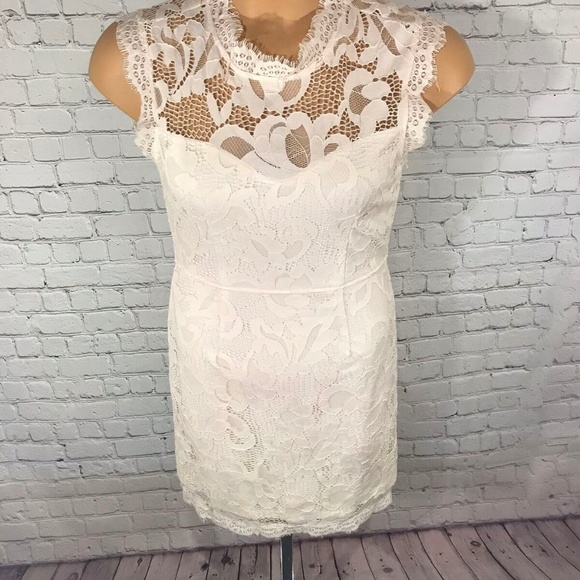 Sans Souci Dresses & Skirts - Sans Souci White Zippered Lace Dress Medium Size
